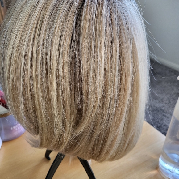 Belletress wig - Picture 4 of 6